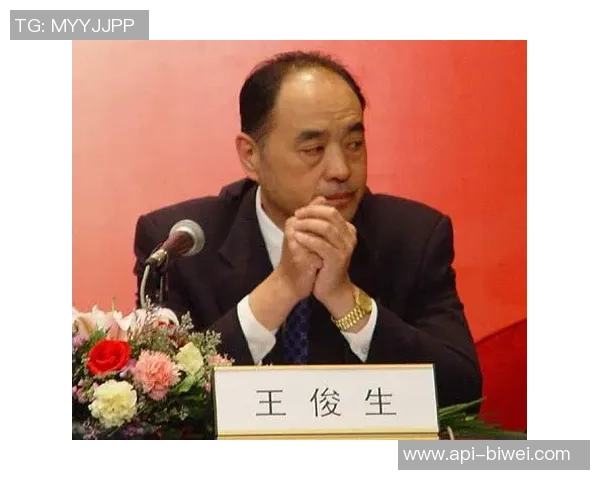 王俊生足球：从青涩少年到职业球员的成长之路与梦想追逐